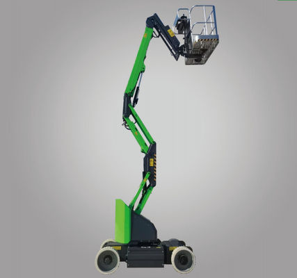 Piattaforma di lavoro in altitudine a braccio curvo elettrico per carico di 4800 kg e batteria 48V/320Ah nel settore industriale