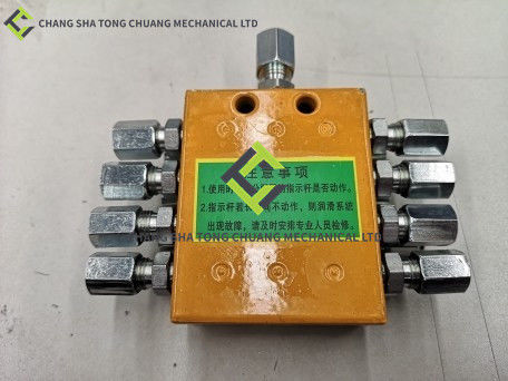 Accessori per calcestruzzo Zoomlion Pump Truck Mounted Pump Trailer Pump Accessories Separatore di olio a 8 fori 8YRGF1-0.15